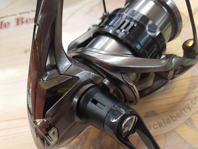 17コンプレックスCI4+ 2500S F6 HG