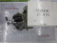 19ストラディック 2500S