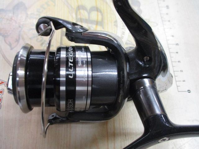 1 美品 シマノ純正 アルテグラ C3000SDH ダブルハンドル ライトゲーム 12アルテグラ C3000SDH｜＠ベリーネット 日本最大新品中古釣具WEBショップ