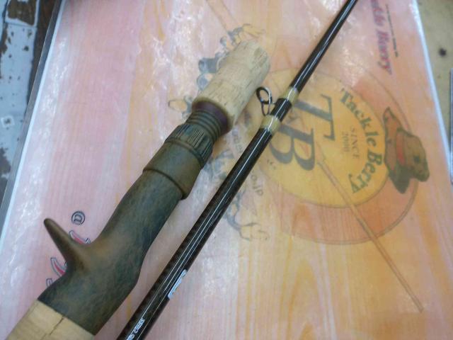 999.9フォーナイン 7'0"8lbクラス ホワイトウルフ