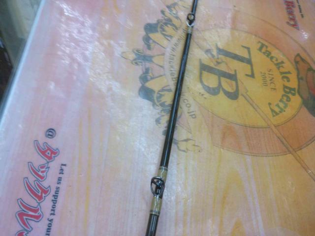 999.9フォーナイン 7'04"16lbクラス ホワイトウルフ