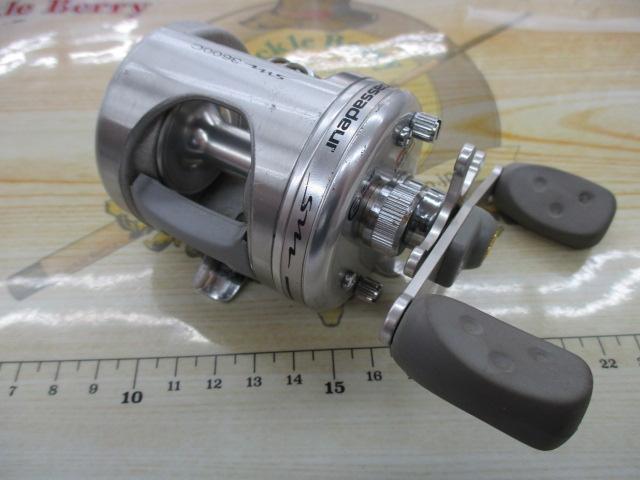 SM3600C シルバー(ambassadeurロゴリムステッカー)