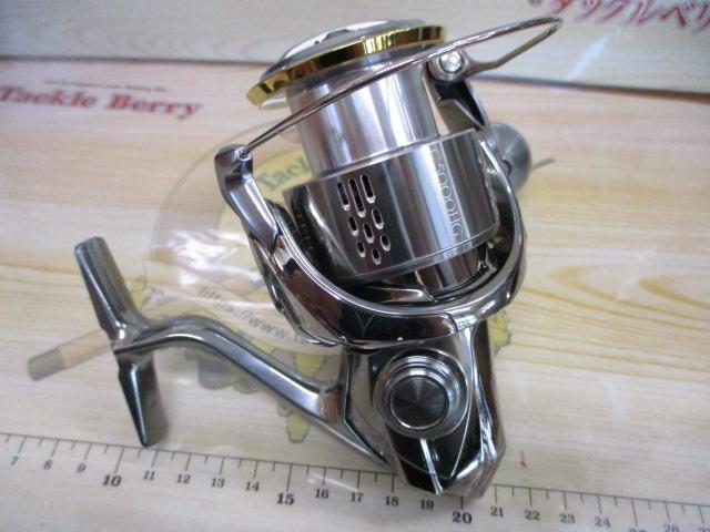 18ステラC5000HG Amazon | シマノ(SHIMANO) スピニングリール 18 ステラ C5000HG サーフ