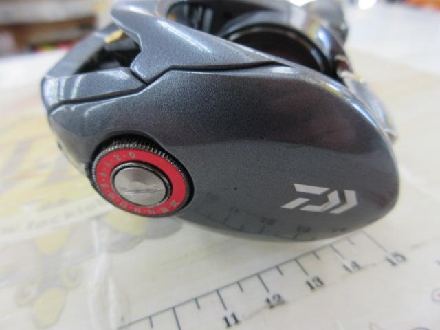 ダイワ ジリオンSV TW 1016SV-SH 中古 動作良好 箱・説明書付き Amazon | ダイワ(DAIWA) ベイトリール ジリオン SV TW 1016SV-HL (左