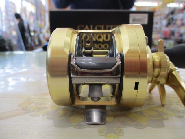 23カルカッタコンクエストMD300XGLH美品中古！ 23カルカッタコンクエストMD 300XGLH｜＠ベリーネット 日本最大新品 リール