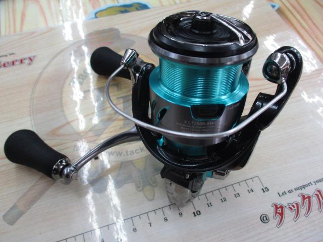 【未使用品】ダイワ　24 エメラルダス X LT 2500 f-marin_4550133431500-
