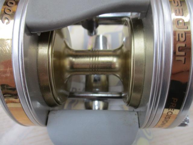 UC5600C シルバー