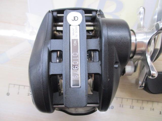 イクシオーネF300LF 