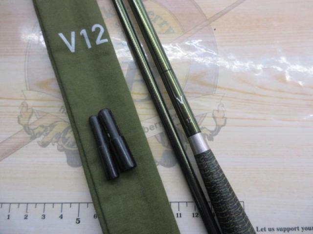 ヘラ V 12