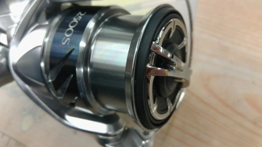 15ストラディック 2500S｜＠ベリーネット 日本最大新品中古釣具WEBショップ