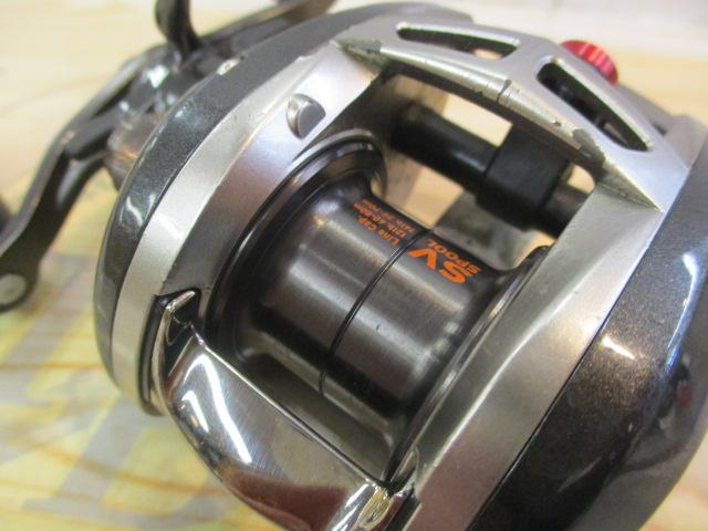 フレームピクシー　ギア・サイドパネル　アルファスSV 105SHLのスペシャル機 SPORT LIFE PLANETSｱﾙﾌｧｽ SV 105L: ベイト・両軸リール：スポーツ