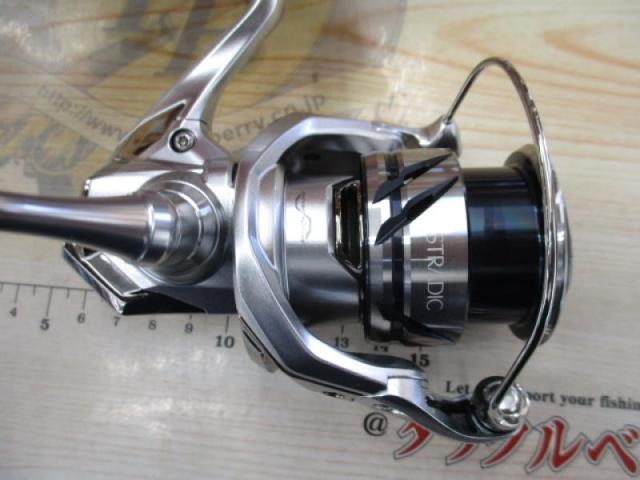 ストラディック c2500sxg シマノ 中古 値段交渉可 即購入可 23年式 シマノ 23 ストラディック C2500SXG スピニングリール - 最安値・価格