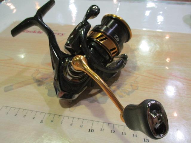 18レガリス LT2500S-XH｜＠ベリーネット 日本最大新品中古釣具WEBショップ