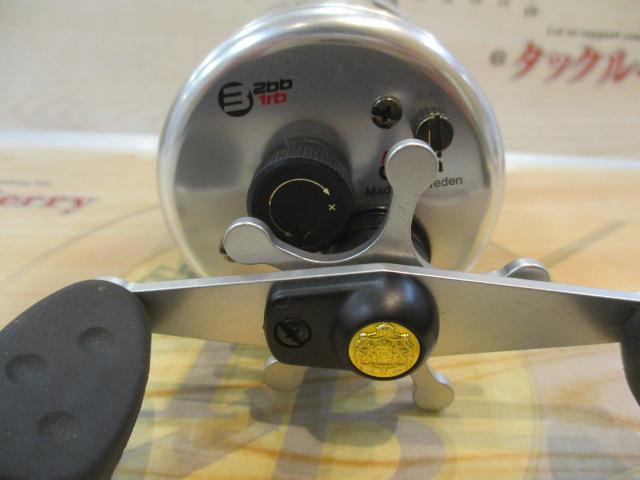 SM5600CL シルバー(ambassadeurロゴリムステッカー)