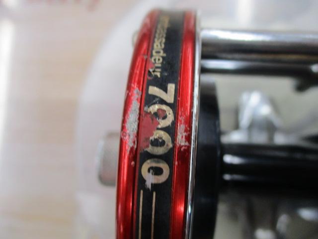 7000 レッド