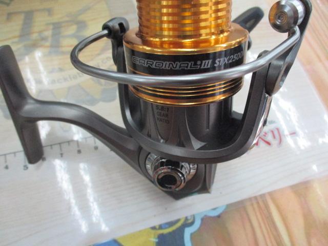 カーディナル2500C　ブラック カーディナルⅢSTX 2500MSH｜＠ベリーネット 日本最大新品中古釣具WEB