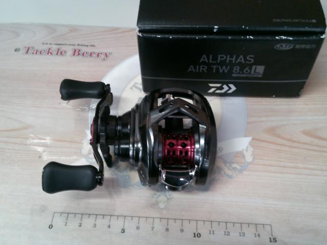 アルファス AIR TW ベイトリール 8.6:1 黒/赤 20アルファス AIR TW 8.6L｜＠ベリーネット 日本最大新品中古釣具WEB