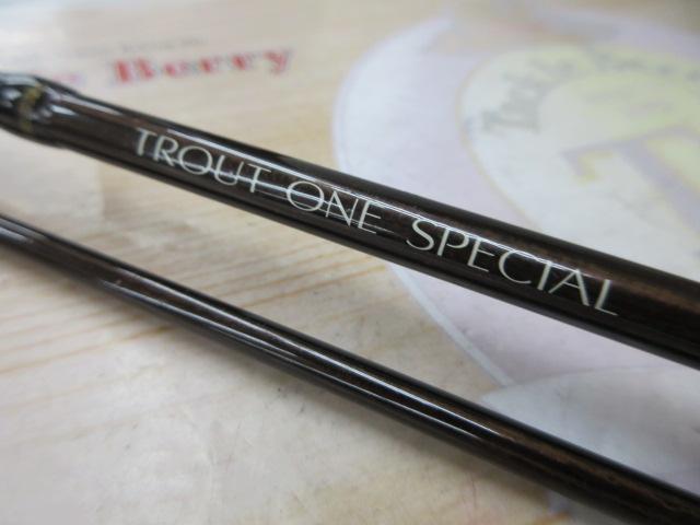 トラウトワンスペシャル 70L