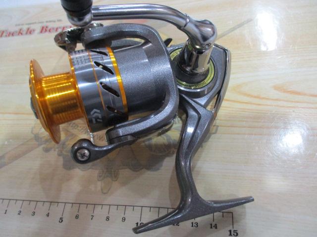 17ワールドスピンCF 3000