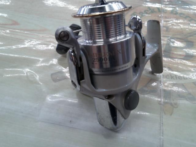 エンブレムX 2500iA