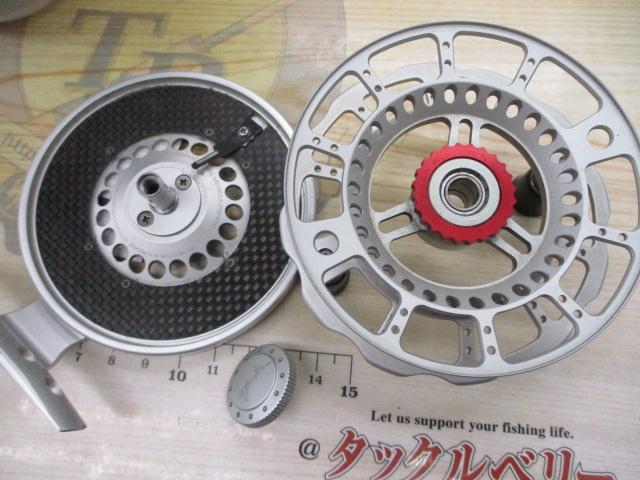黒鯛師 THEヘチリミテッド 88W-ST シルバー/チタン