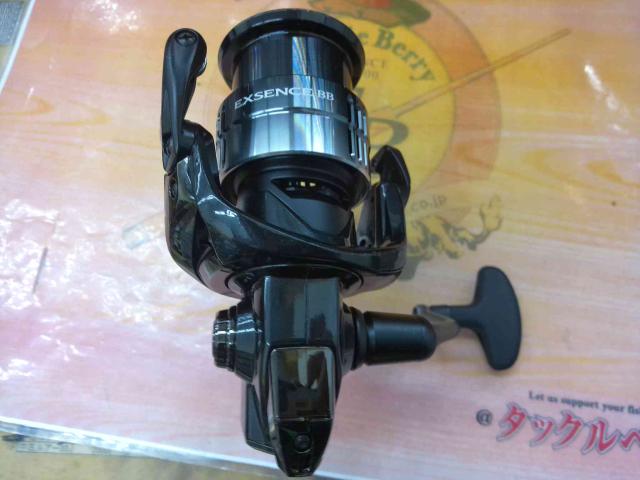 24エクスセンスBB 4000MHG