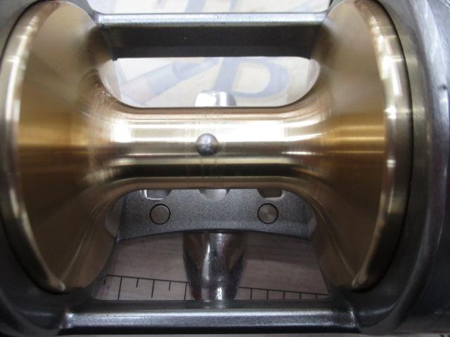 09スピードマスター石鯛 4000T