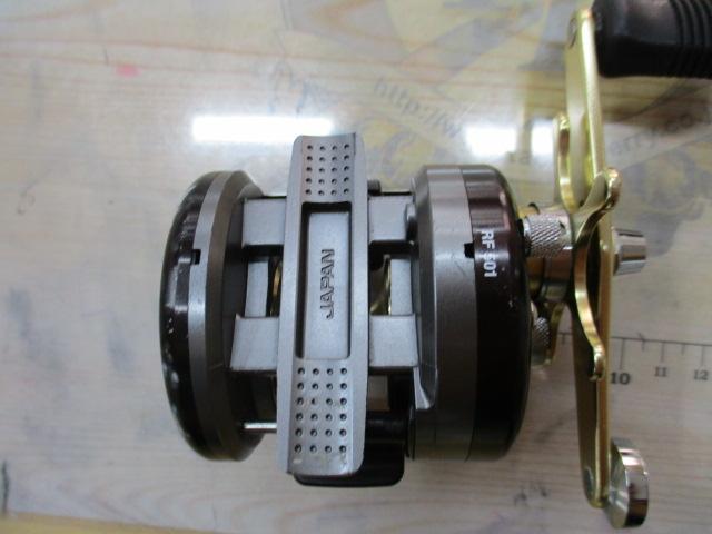 02アクシス 401F