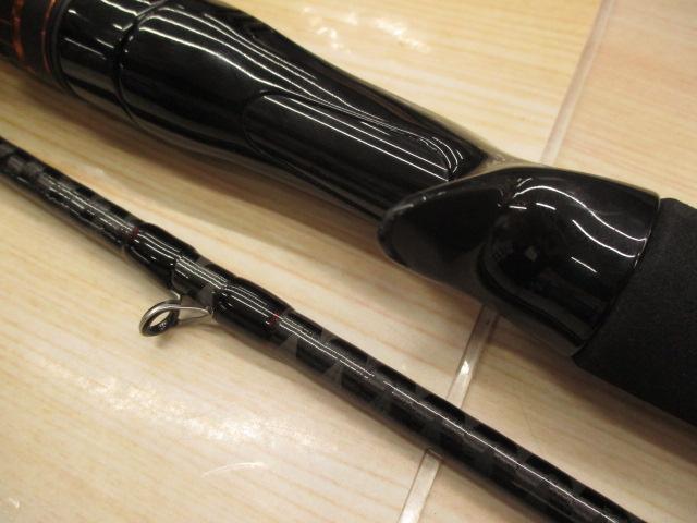24ハードロッカーBB B83M