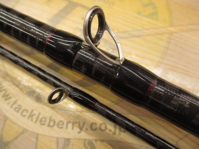 24ハードロッカーBB B83M