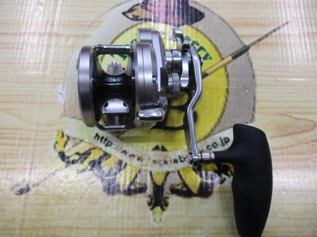 17オシアジガー 2000NRHG｜＠ベリーネット 日本最大新品中古釣具WEB