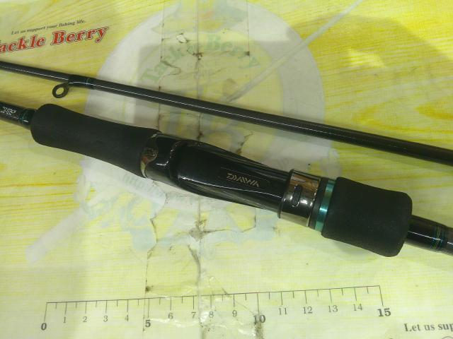 エメラルダスエア AGS83M-S