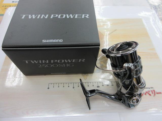 【中古/美品】 シマノ 24 ツインパワー 2500SHG   /V150M 24ツインパワー 2500SHG｜＠ベリーネット 日本最大新品中古釣具WEBショップ
