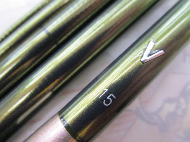 ヘラ V 15