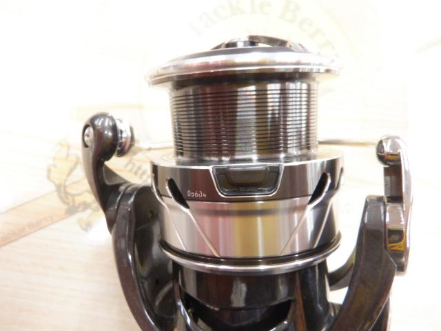 18カルディア LT3000-CXH｜＠ベリーネット 日本最大新品中古釣具WEB