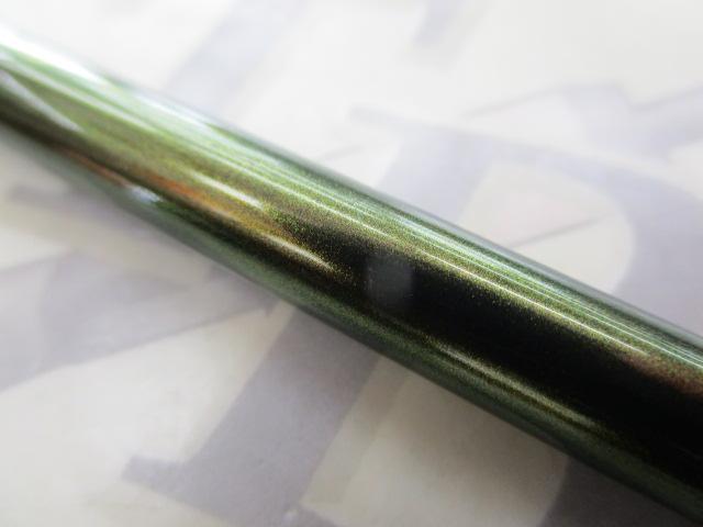 ヘラ V 12