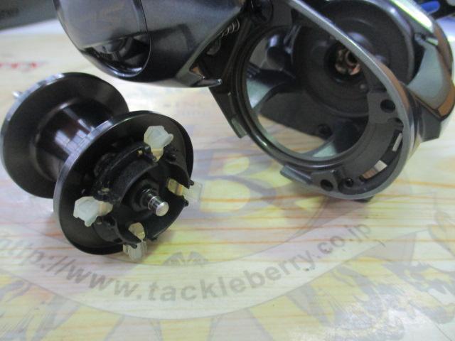 24SLX 70HG