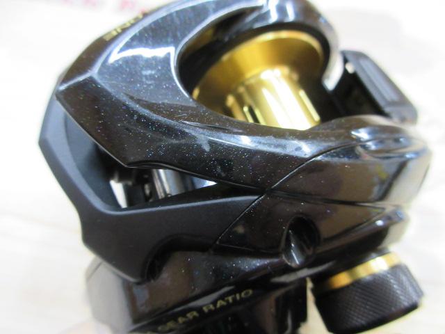 バスワンXT 151 2個セット 左巻き シマノ(SHIMANO) ベイトリール 両軸