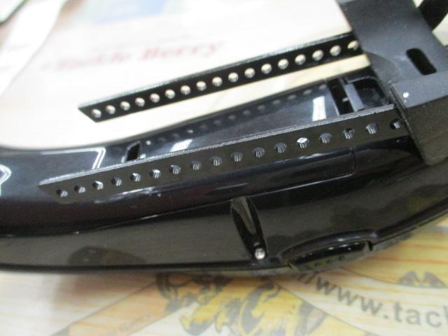 クリスティア ワカサギCRTR電動リール ソリッドブラック/ブルーグラデーション