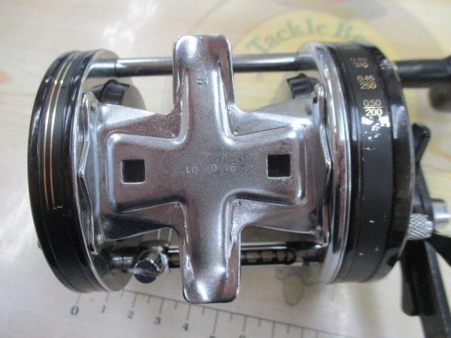 7000C ブラック