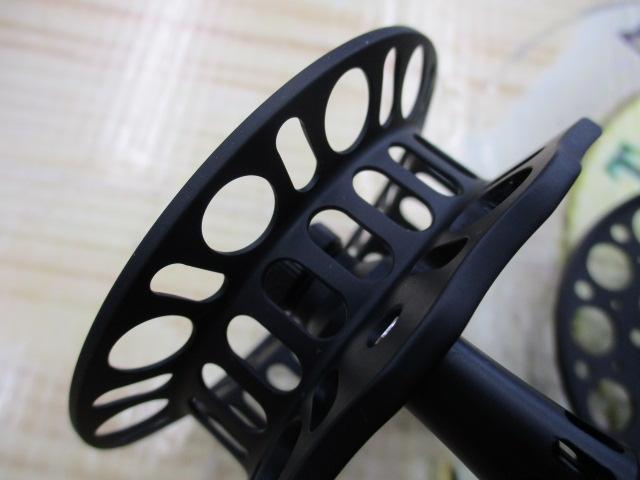 インヴィクタクロダイMBリミテッド85