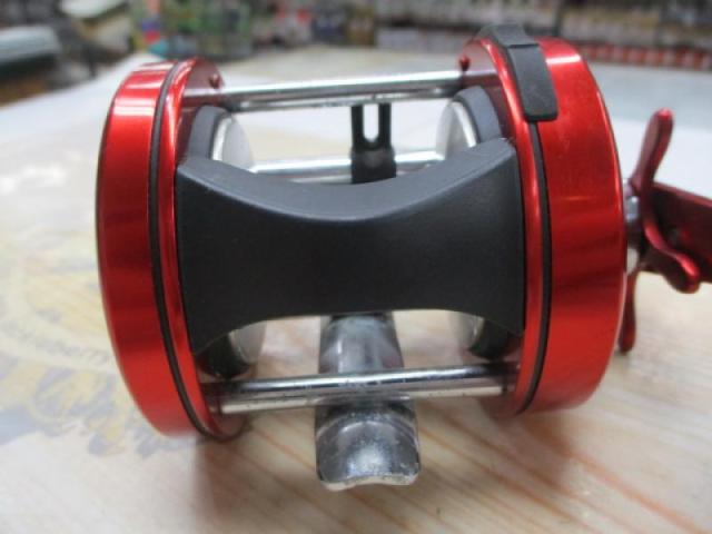 【中古】 赤毛のアデレイド 5600D5 SW レッド｜＠ベリーネット 日本最大新品中古釣具WEBショップ