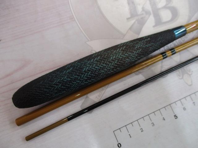 特作色華 8