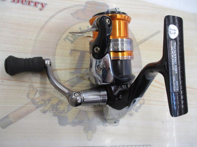 シマノ　13ソアレBB 2000HGS ダブルハンドル　リールスタンドた付き シマノ 13ソアレBB 2000HGS ダブルハンドル リールスタンドた付き