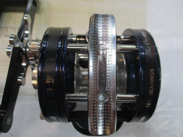 5600C4 エリート ブルー