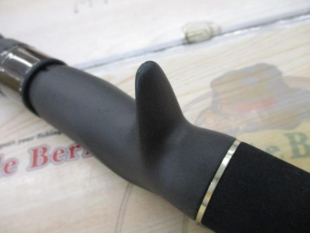 アレキサンダー AX-B57/3