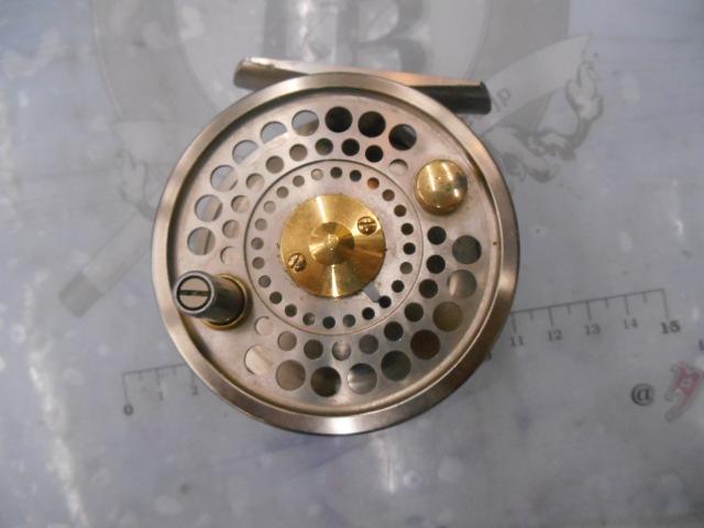アルトモア 200D｜＠ベリーネット 日本最大新品中古釣具WEBショップ