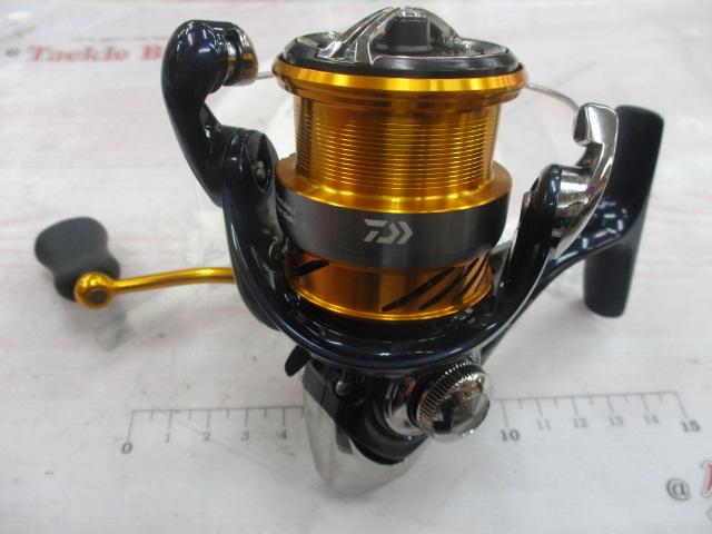 24レブロス LT2500S-XH｜＠ベリーネット 日本最大新品中古釣具WEBショップ