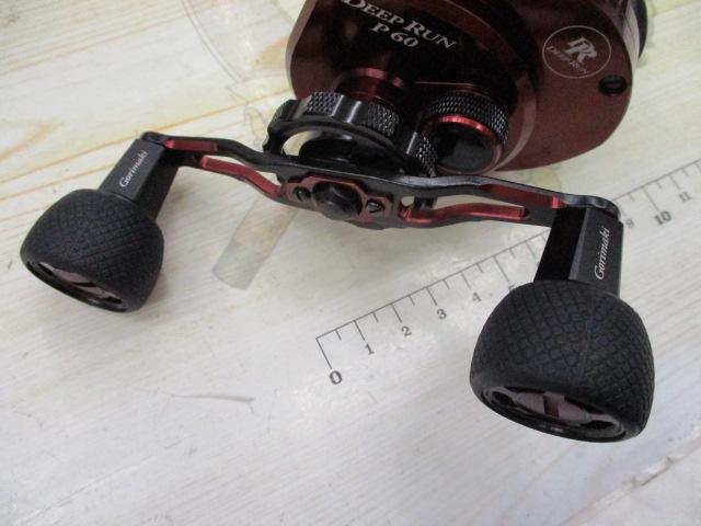カセ筏師 ディープラン P60(左) レッド