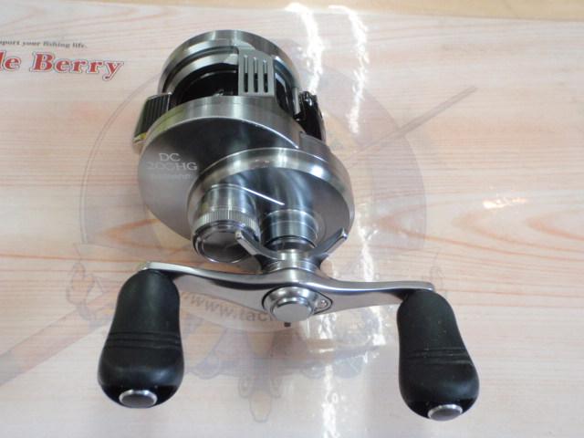 20カルカッタコンクエスト200DC HG 未使用　バック携帯はありですが未使用 20カルカッタコンクエストDC 200HG｜＠ベリーネット 日本最大新品中古